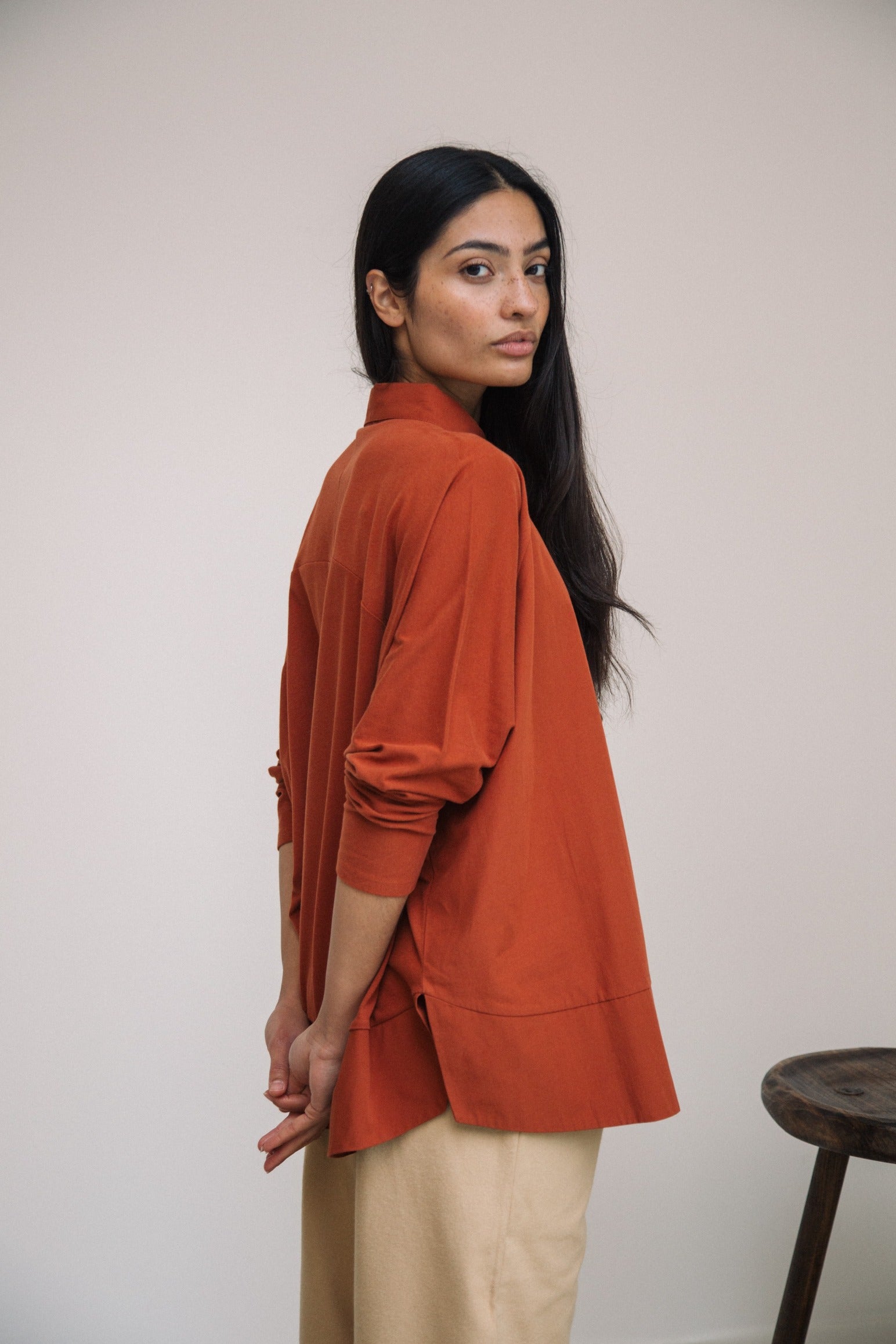 Magnolia Organic Cotton Jersey and Poplin Shirt in Paprika