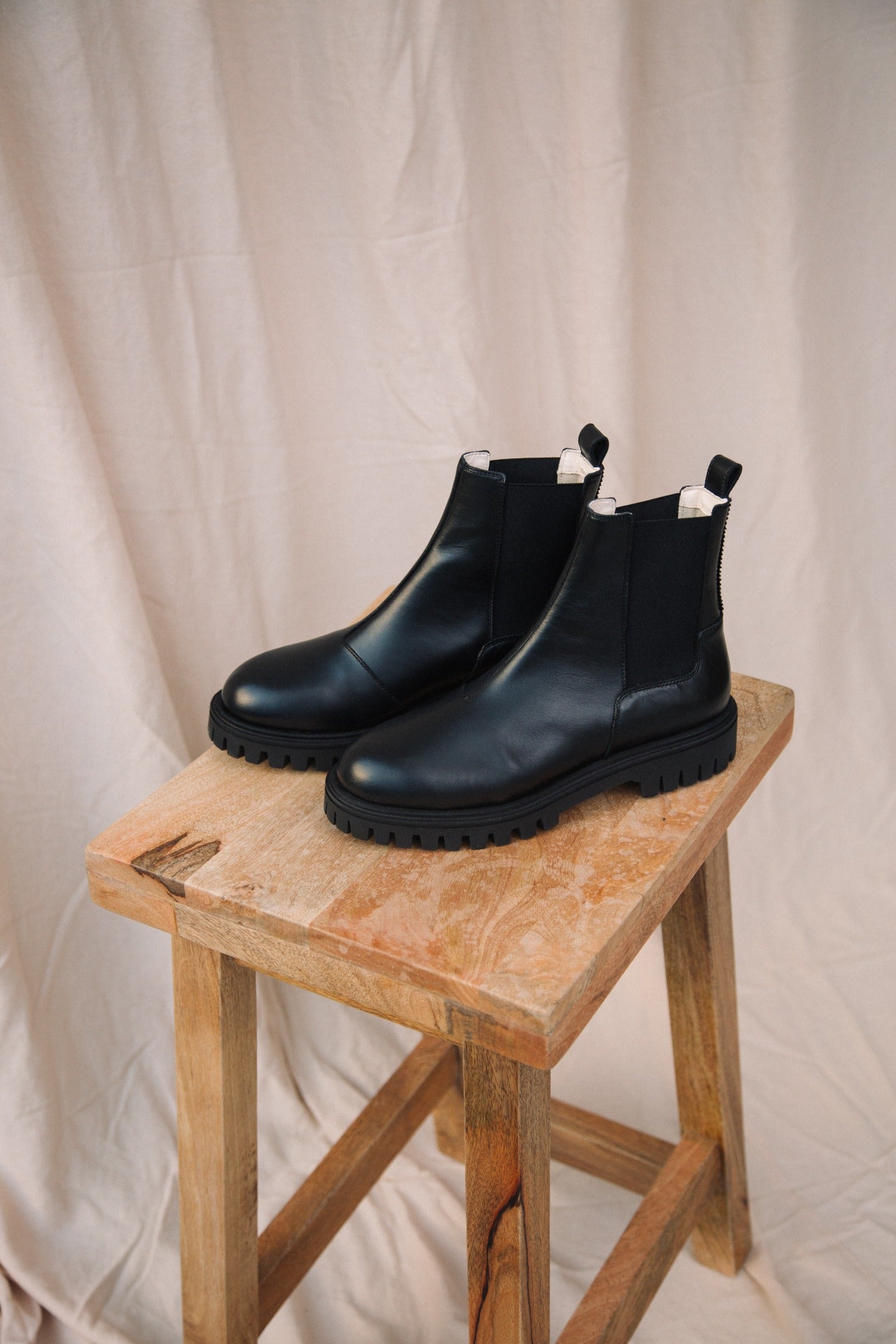 Milan Leather Boot in Black