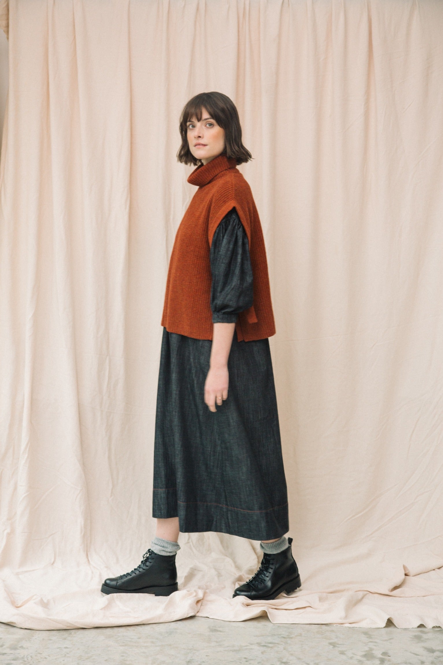 Kanon Recycled Wool Knitted Vest in Paprika Marl