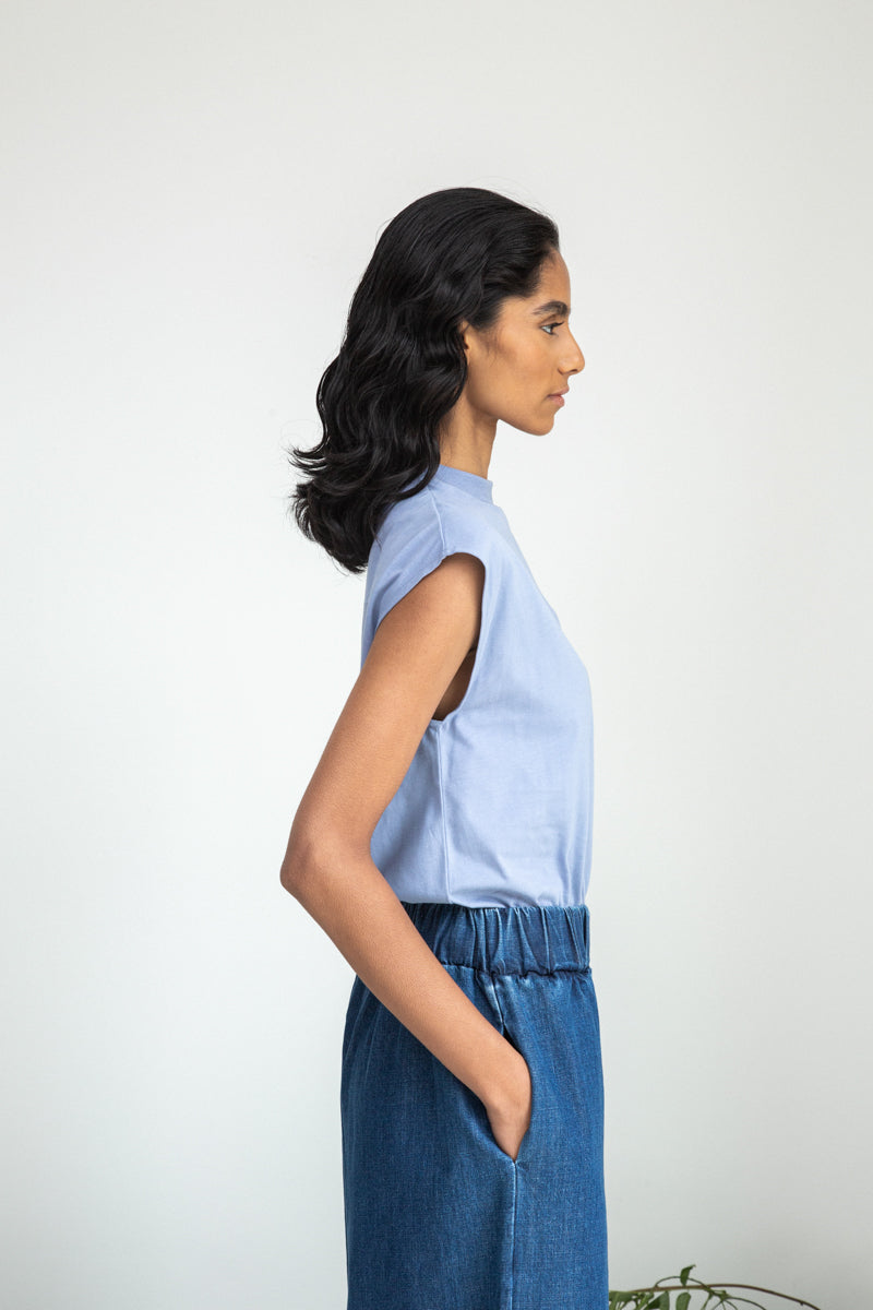 Aukai Organic Cotton Top in Washed Blue