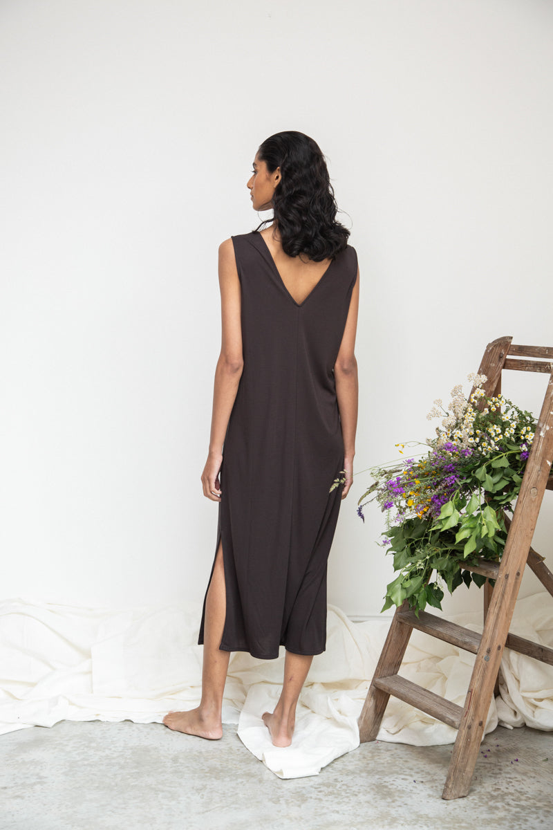 Catalina-Lou Lyocell Dress in Charcoal