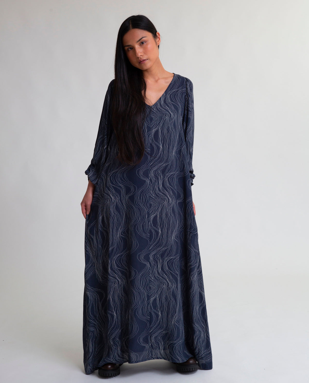 Gisela Ecovero Dress In Navy Wave Print | Beaumont Organic